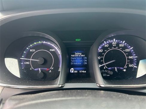 Used 2016 Toyota Avalon Limited image 16