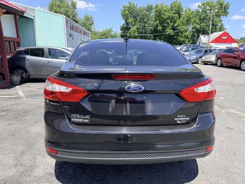 Used 2012 Ford Focus SEL FWD image 4