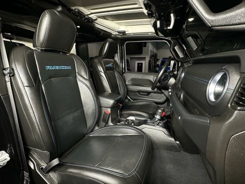 Used 2022 Jeep Wrangler Unlimited Rubicon 4xe w/ Cold Weather Group image 17