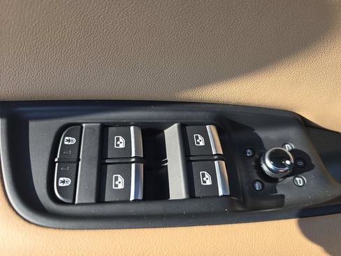Used 2024 Audi Q7 3.0T Premium Plus AWD/4WD image 32