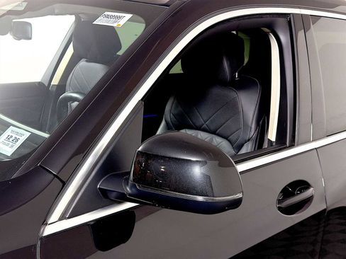 Used 2023 BMW X7 xDrive40i w/ Executive Package image 30