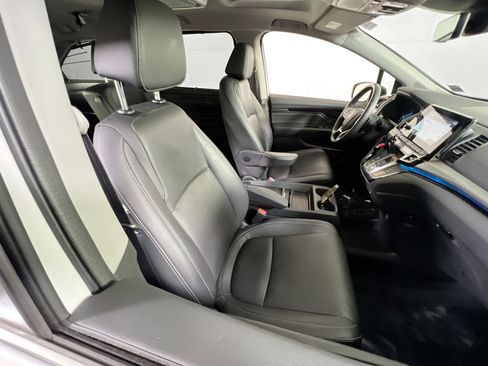 Used 2023 Honda Odyssey Touring image 28