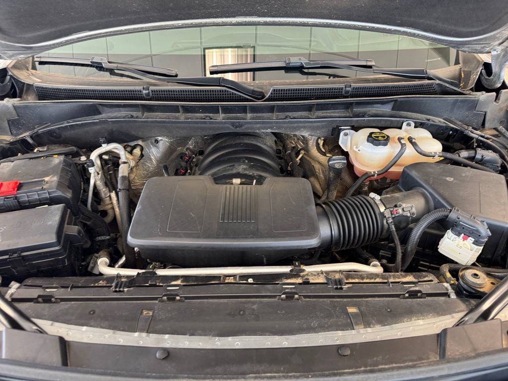 Used 2024 GMC Yukon XL AT4 w/ AT4 Premium Package AWD/4WD image 20