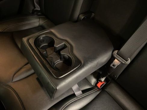 Used 2025 Jeep Compass Limited image 12