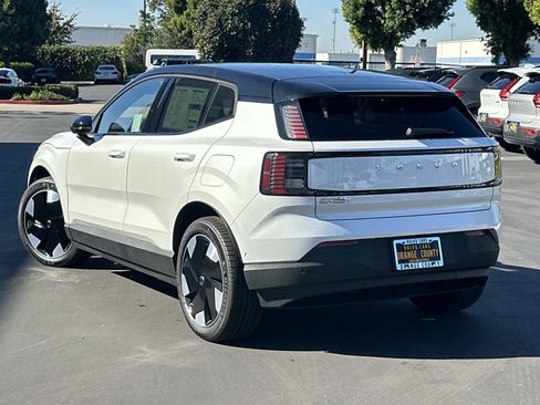 New 2025 Volvo EX30 Ultra w/ Protection Package Premier image 5