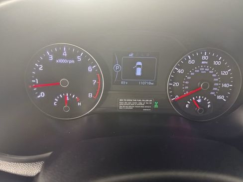 Used 2019 Kia Sportage LX AWD/4WD image 16