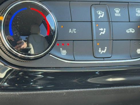 Used 2023 Buick Encore GX Preferred w/ Cold Weather Comfort Package image 19