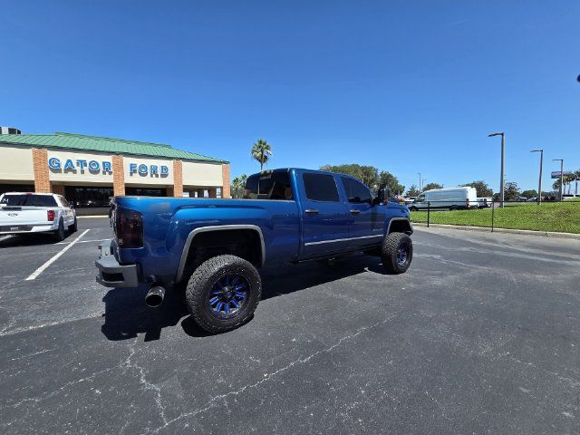 Used 2019 GMC Sierra 2500 SLT w/ Duramax Plus Package AWD/4WD image 5