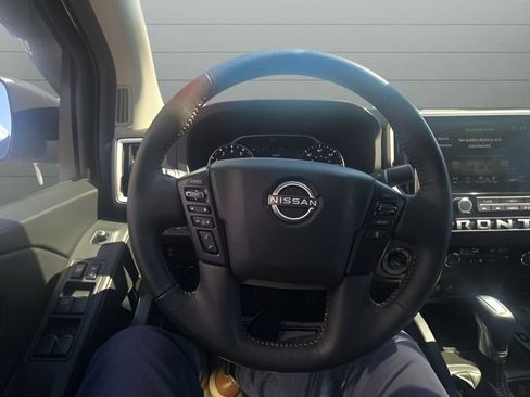Certified 2025 Nissan Frontier SV w/ SV Convenience Package AWD/4WD image 17