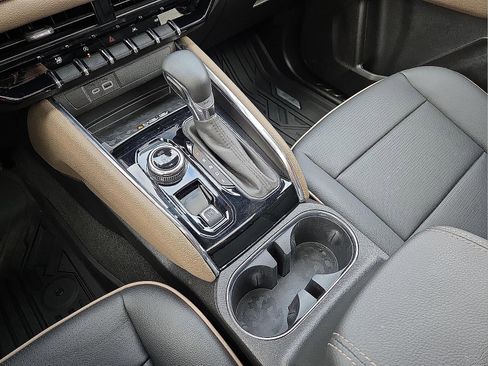 Used 2026 GMC Canyon Denali image 25