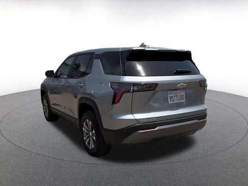 Used 2025 Chevrolet Equinox LT FWD image 11