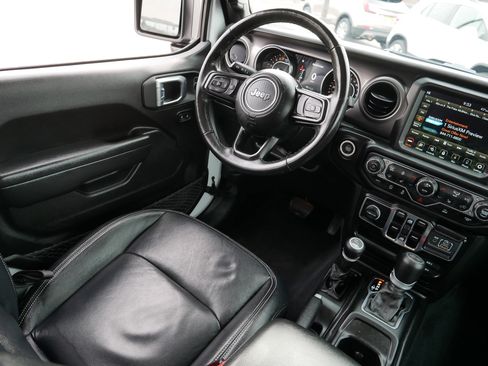 Used 2022 Jeep Wrangler Unlimited Sport image 9