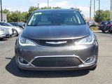 Used 2019 Chrysler Pacifica Limited w/ Tire & Wheel Group image 2