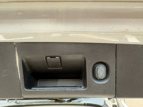 Used 2019 Chevrolet Tahoe Premier w/ Premier Plus Edition AWD/4WD image 11