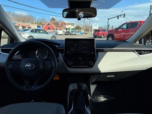 Used 2021 Toyota Corolla LE w/ Carpet Mat Package (TMS) image 18