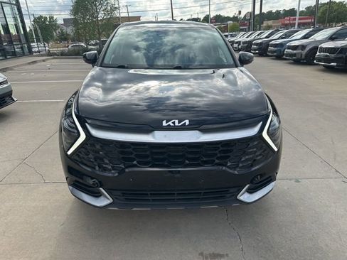 Used 2024 Kia Sportage EX FWD image 3