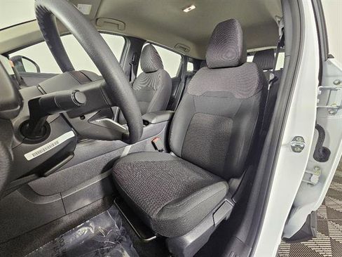 New 2026 Nissan Kicks S image 25