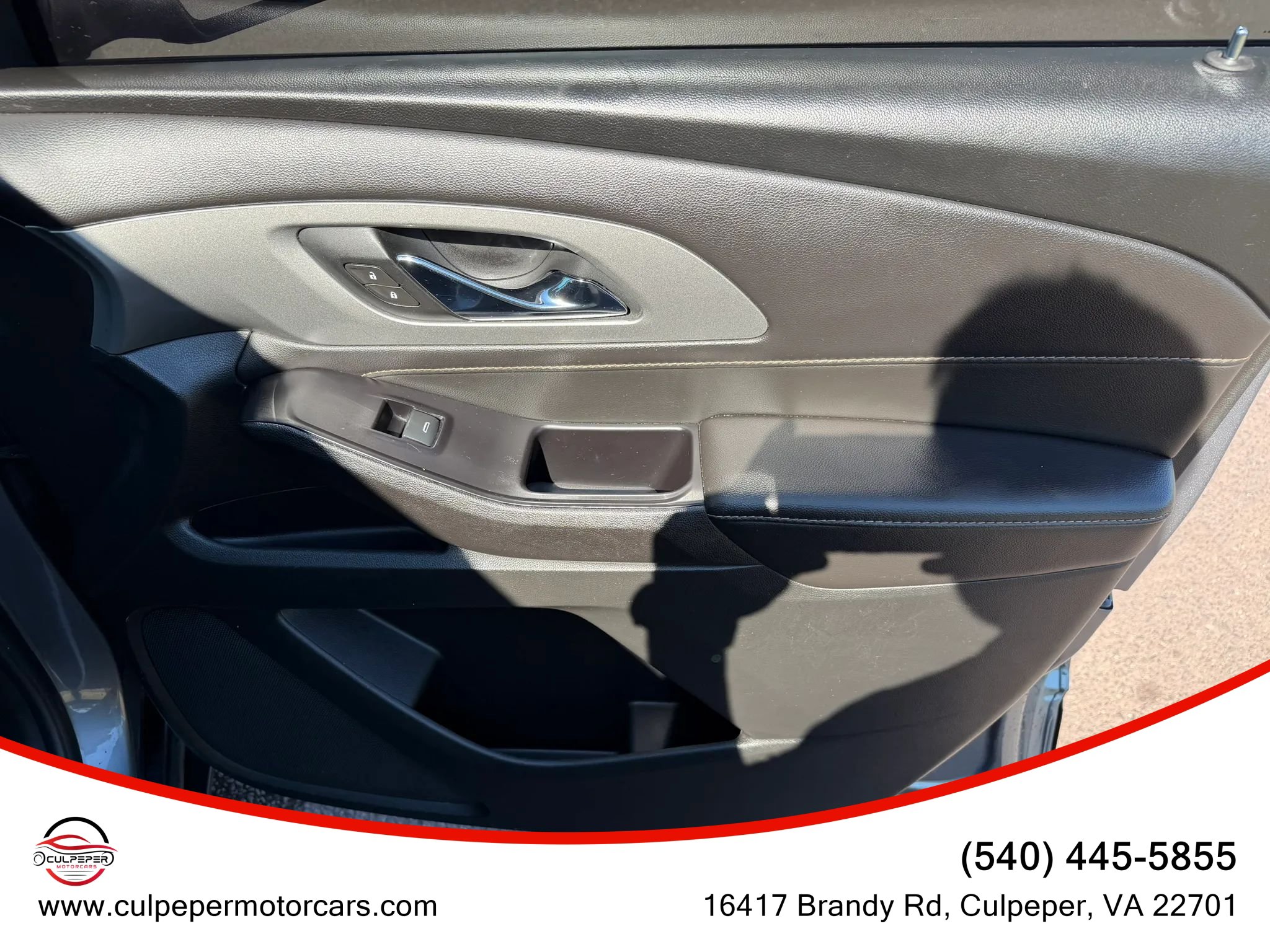 Used 2020 Chevrolet Traverse LS FWD image 16