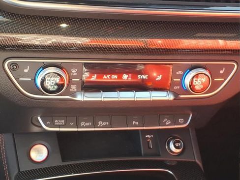 Used 2023 Audi SQ5 Premium Plus w/ Premium Plus Package image 18