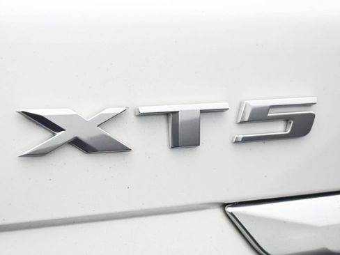 Used 2024 Cadillac XT5 Luxury FWD image 21