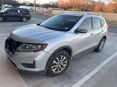 Used 2018 Nissan Rogue SV