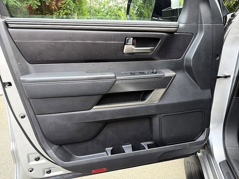 Used 2025 Toyota Sequoia SR5 AWD/4WD image 9