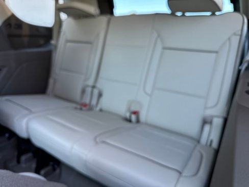 Used 2021 GMC Yukon Denali w/ Denali Premium Package image 35