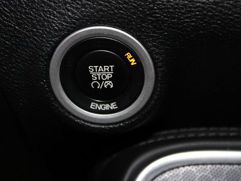 Used 2016 Dodge Challenger SXT Plus image 25