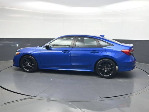 Used 2023 Honda Civic Sport image 7