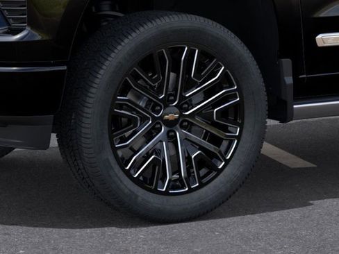 New 2026 Chevrolet Silverado 1500 High Country AWD/4WD image 9
