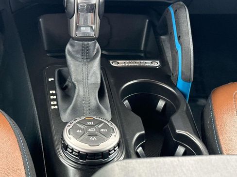 Used 2023 Ford Bronco Outer Banks w/ Sasquatch Package image 17