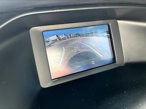 Used 2018 Ford Focus SE image 30