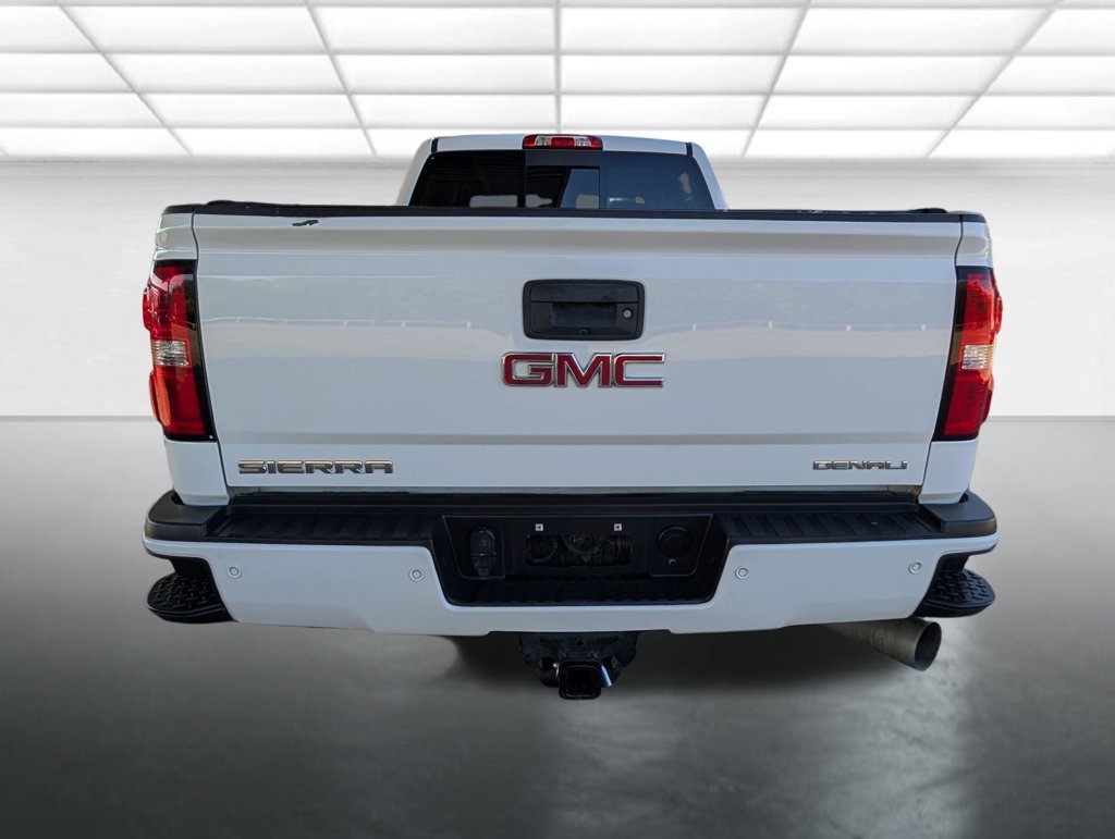 Used 2016 GMC Sierra 2500 Denali w/ Duramax Plus Package AWD/4WD image 31