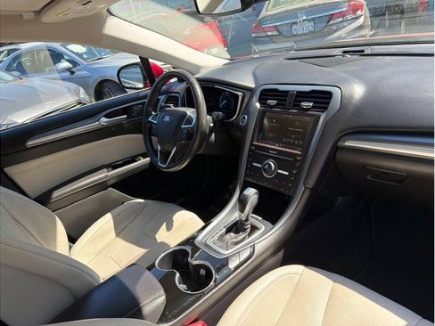 Used 2016 Ford Fusion Titanium FWD image 6