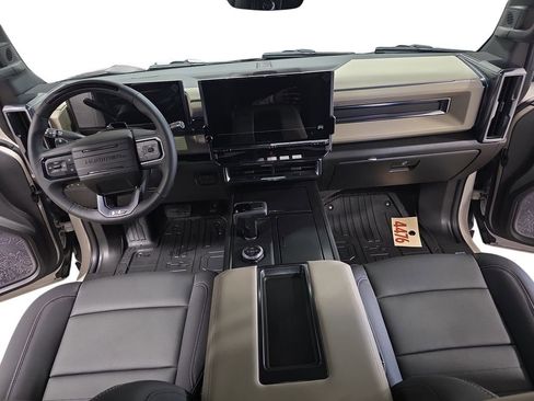 New 2026 GMC Hummer EV SUV w/ LPO, Dark Essentials Package AWD/4WD image 9