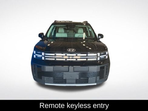 Used 2025 Hyundai Santa Fe SEL AWD/4WD image 13