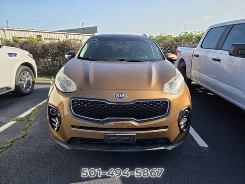 Used 2017 Kia Sportage EX w/ EX Technology Package FWD image 2