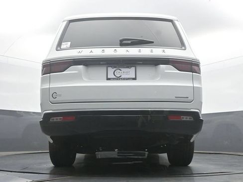 Used 2024 Jeep Wagoneer L Series II w/ Flexible Seating Group AWD/4WD image 50