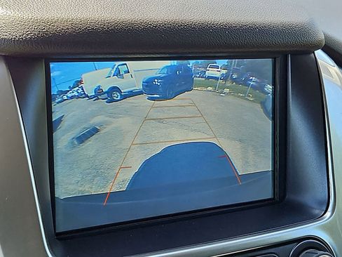 Used 2019 Chevrolet Suburban LS RWD image 20