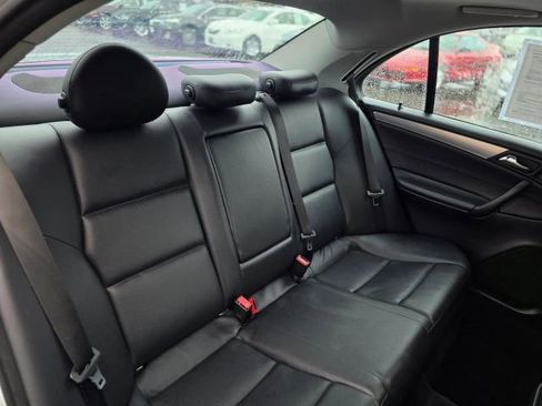 Used 2006 Mercedes-Benz C 230 Sedan image 31