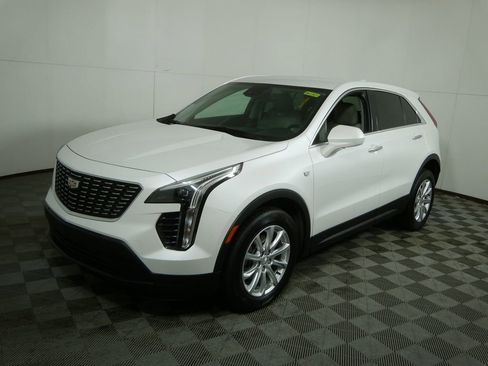 Used 2020 Cadillac XT4 Luxury image 7