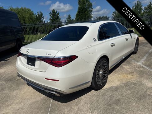 Used 2023 Mercedes-Benz Maybach S 680 4MATIC image 4