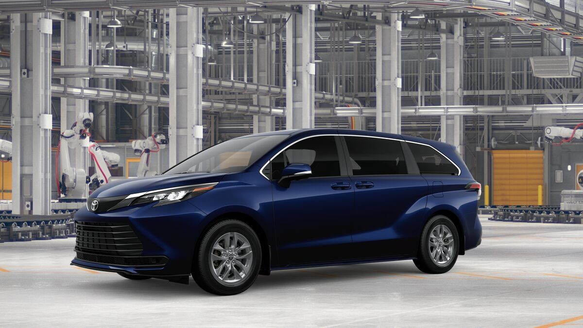 New 2026 Toyota Sienna LE AWD/4WD image 2