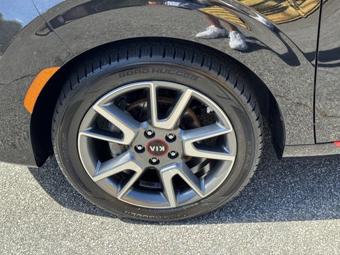 Used 2020 Kia Soul GT-Line w/ GT 2.0L Power Sunroof Package image 11