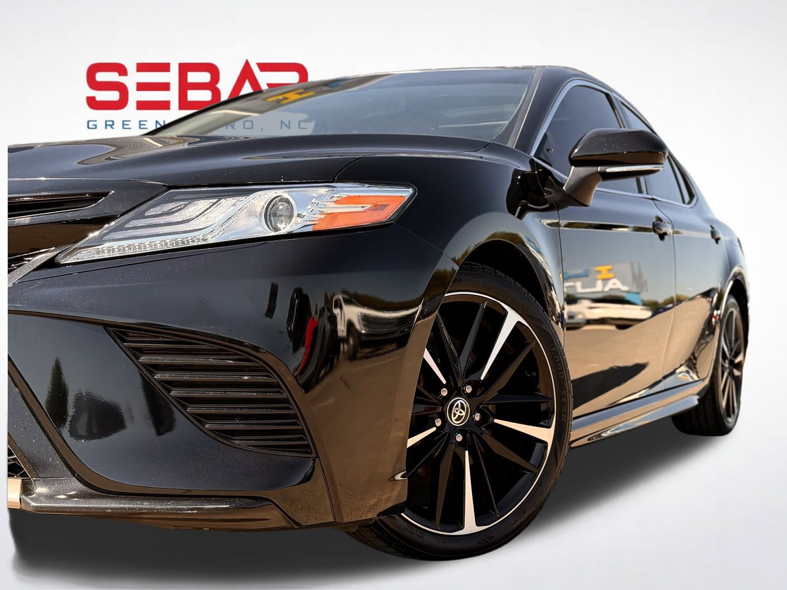 Used 2020 Toyota Camry XSE FWD image 6