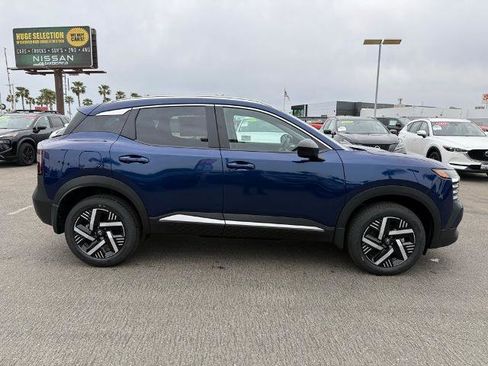 New 2026 Nissan Kicks SV FWD image 7