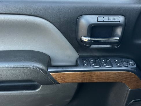 Used 2016 Chevrolet Silverado 1500 LTZ image 11