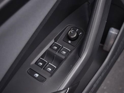 New 2026 Volkswagen Jetta SE image 8