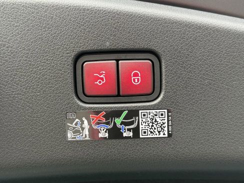 New 2026 Mercedes-Benz CLE 53 AMG 4MATIC Coupe image 14