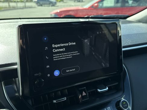 Used 2023 Toyota Corolla Cross XSE w/ Convenience Package image 18